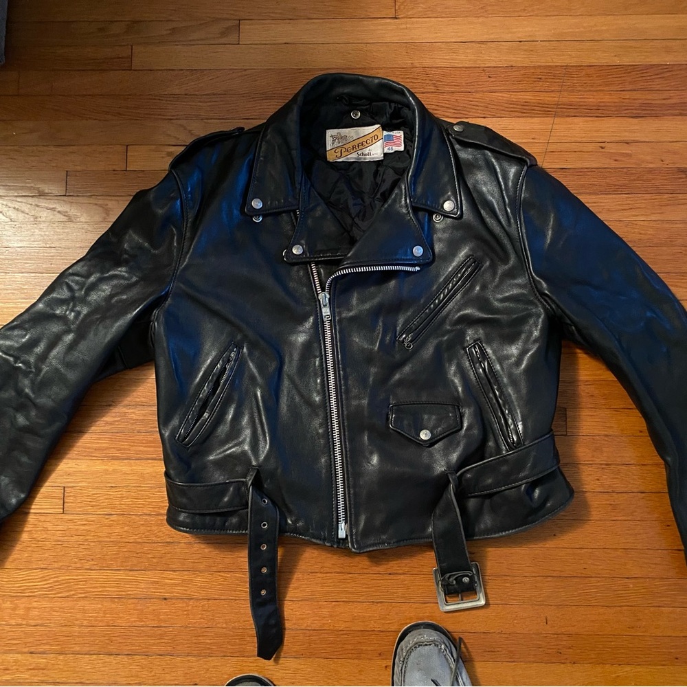 Schott Perfecto leather motorcycle jacket Size 46. Its in great shape.